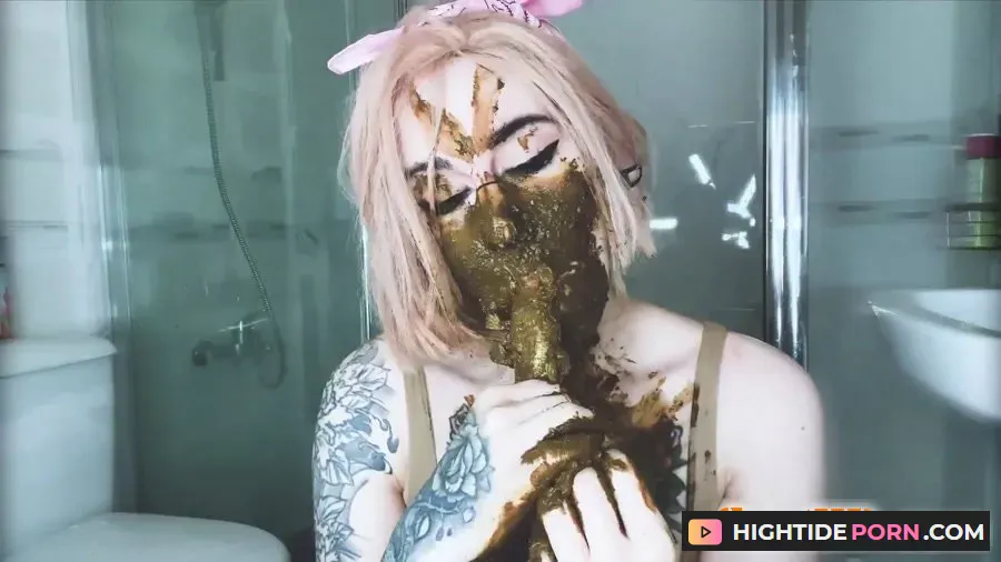 SweetBettyParlour - Croc Toy and Crazy Scat Girl [FullHD 1080p]