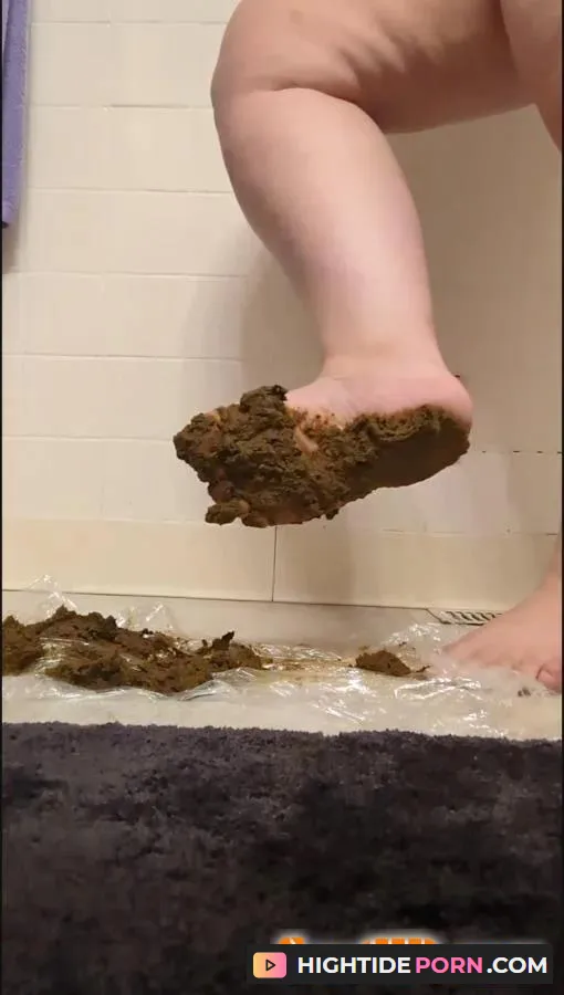 Casey Collins - Filthy Feet - Scat [UltraHD 2K]