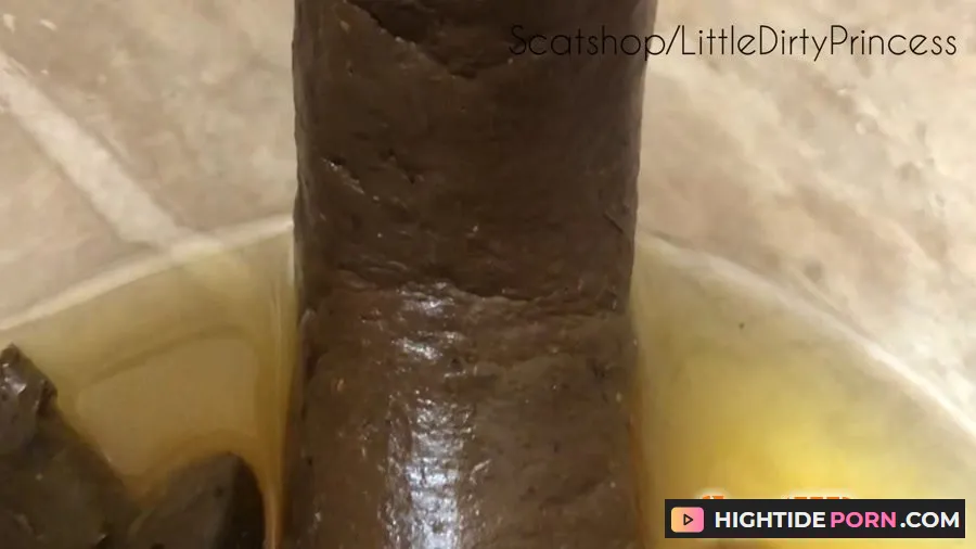 LittleDirtyPrincess - Long thick poop served in a bowl of pee for you - Scat [FullHD 1080p]