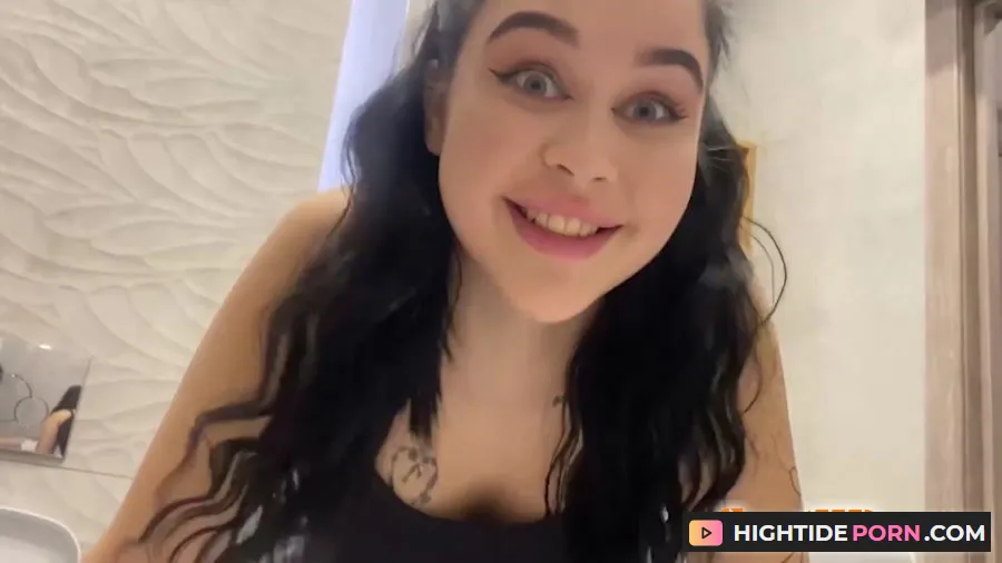 (Scat) NICOLE - Golden shower as a lesson for a whore [FullHD 1080p]