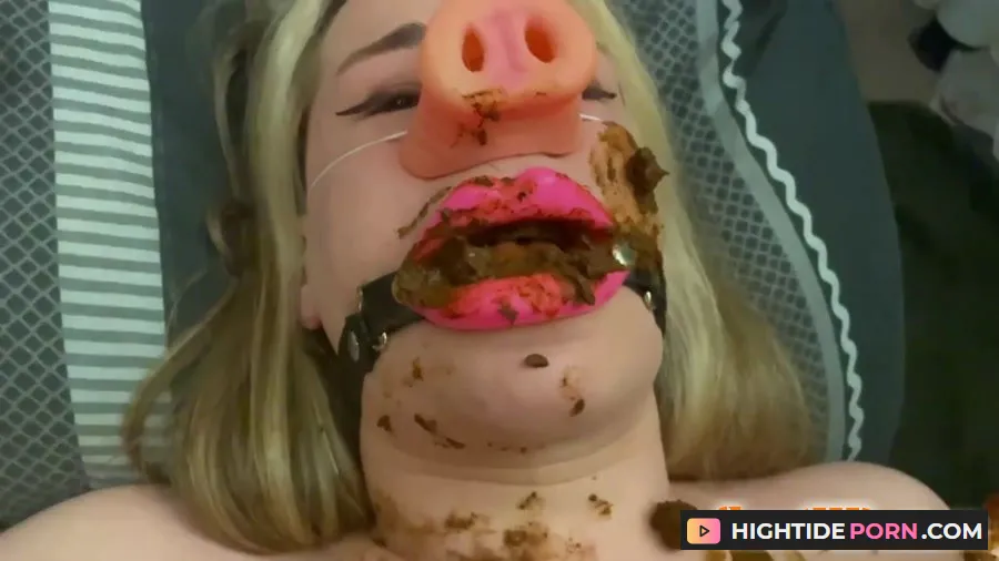 TS Maxxiescat - Eating Male Shit For The First Time - Scat [FullHD 1080p]