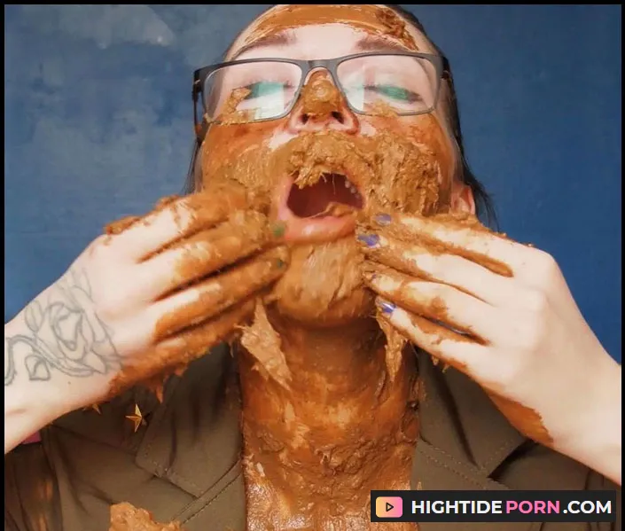 SweetBettyParlour - Into The Shit Deep - Scat [4K UltraHD]