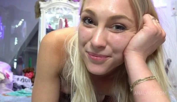 Siswet - Taking a 1.5 Liter Bottle in my Ass SAA029 - Faustficken [SD] LegalPorno.com / AnalVids.com