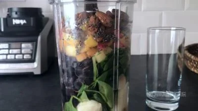 Afternoon Smoothie Gassy Poop (HD 720p) Scatbook.com