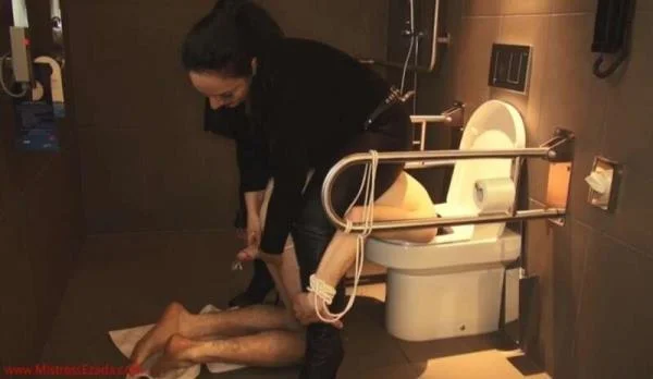 Mistress Ezada-Deepthroated, then fucked and ruined with his head in the toilet FULL UNCUT - Femdom Porno [FullHD 1080p]
