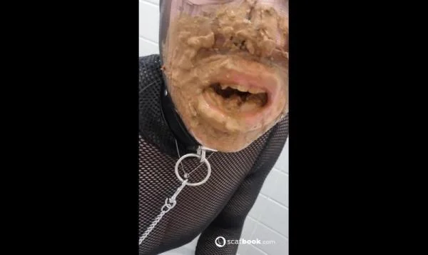The slave eats her master's shit from the toilet - Stuhlgang Porno [HD 720p] Scatbook