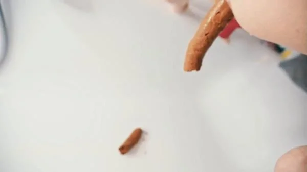 Piss'n Poo In Bathtube (HD 720p) Filthygrid.com