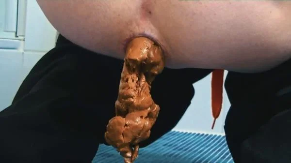 BIG Closeup Shit (HD 720p) Filthygrid.com