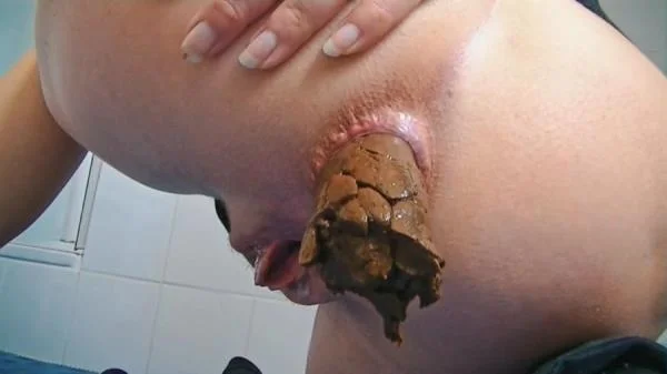 Fingering The Huge One Out (HD 720p) Filthygrid.com
