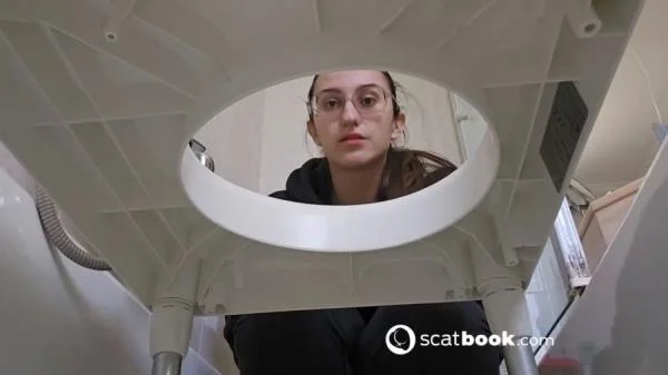 Scatting Girl 01 (HD 720p) Scatbook