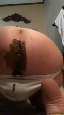Cute Big Booty Panty Poop (SD) Scatshop.com