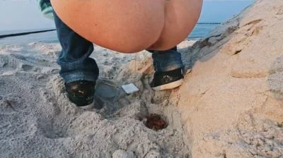 Beach Shitting (HD 720p) Filthygrid.com
