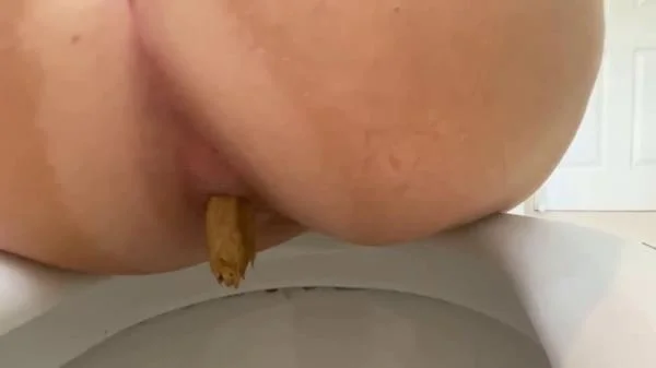 Shitting Girl 75 (HD 720p) Scatbook.com