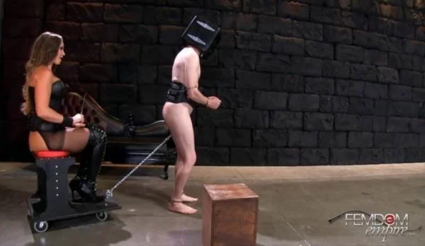 Yasmin Scott - Ball Chariot of Pain - Femdom Porno [Full HD]