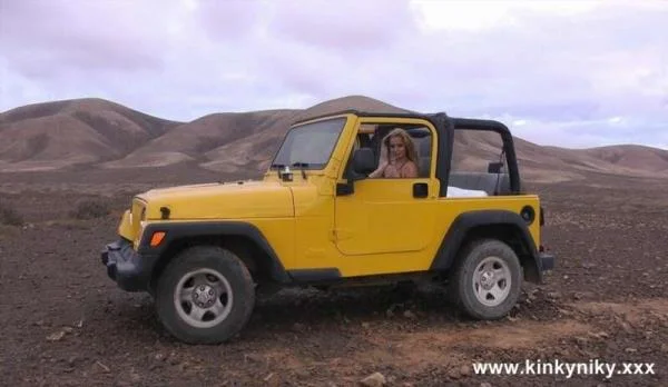 Yellow Jeep and Self Anal Fisting - Faustficken [SD] - Fetish Porn Video on HighTide